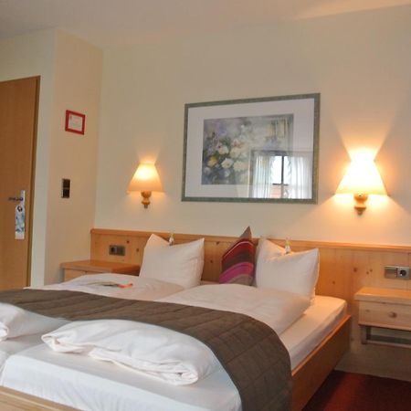 Akzent Hotel Am Bach Dettelbach Ngoại thất bức ảnh