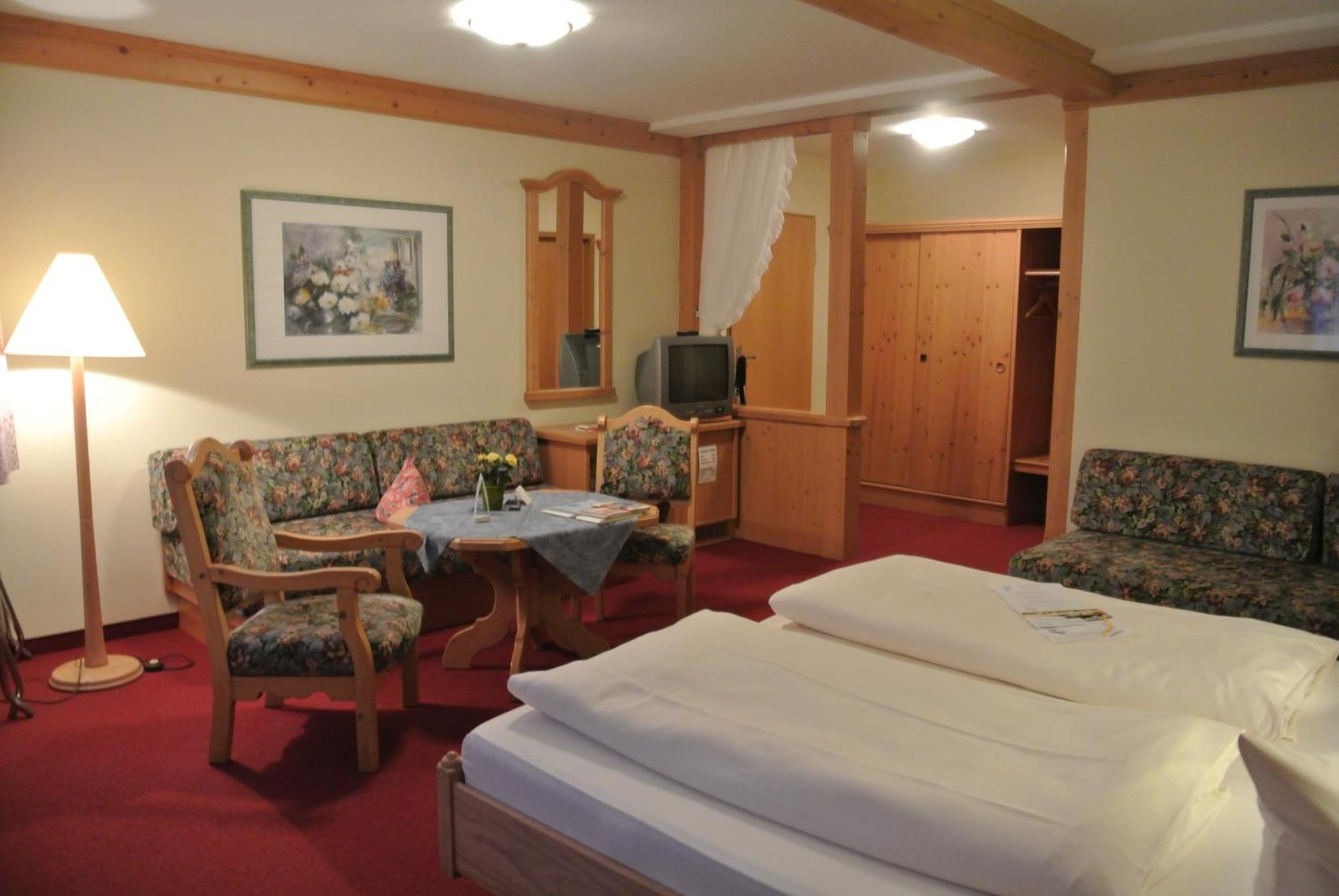 Akzent Hotel Am Bach Dettelbach Ngoại thất bức ảnh